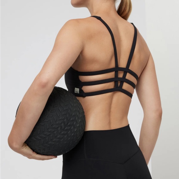 Vuori Peach Yosemite Sports Bra new w/o tags - Picture 6 of 6